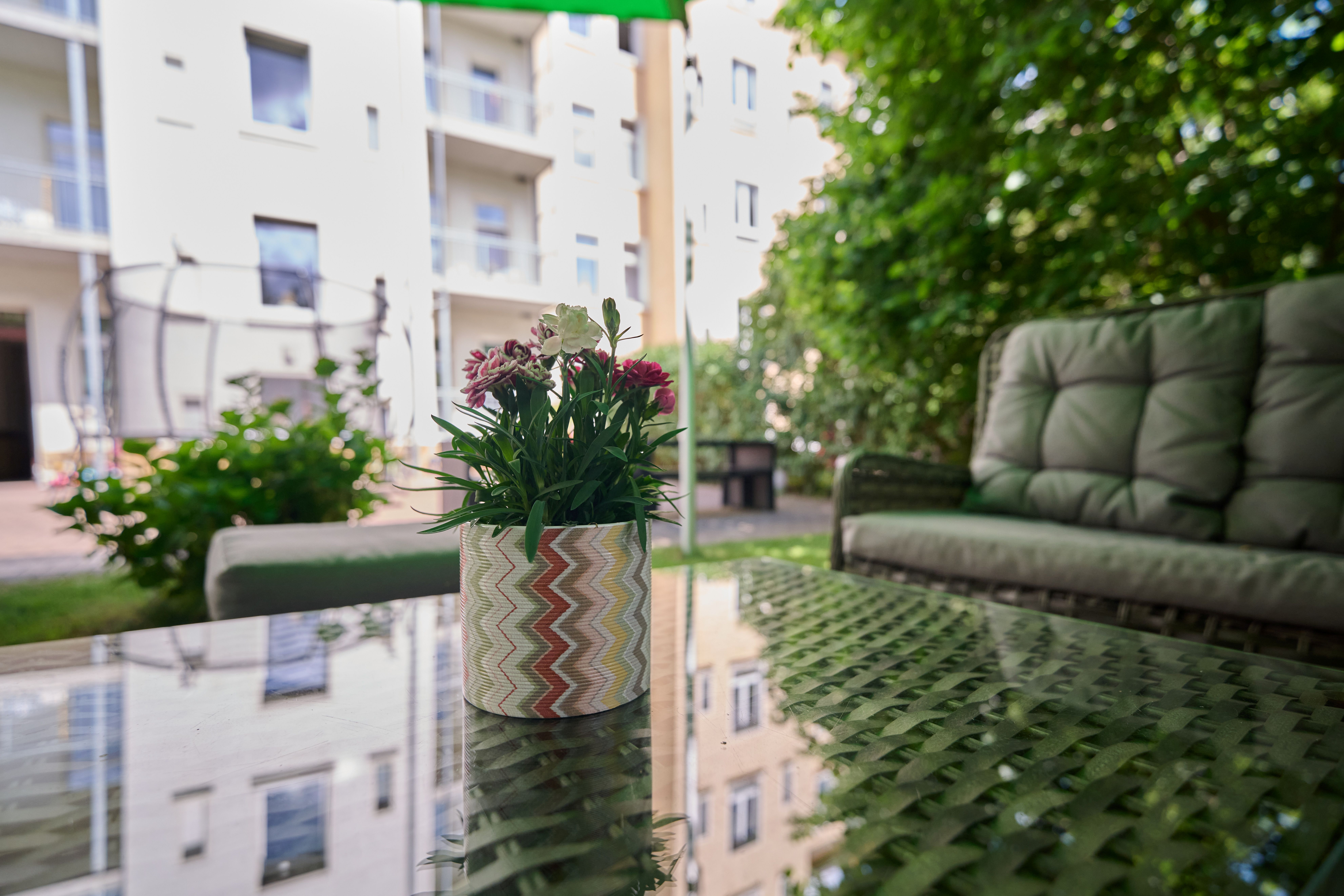Blick ins Garten und Auenwald Hotel Aussenansicht