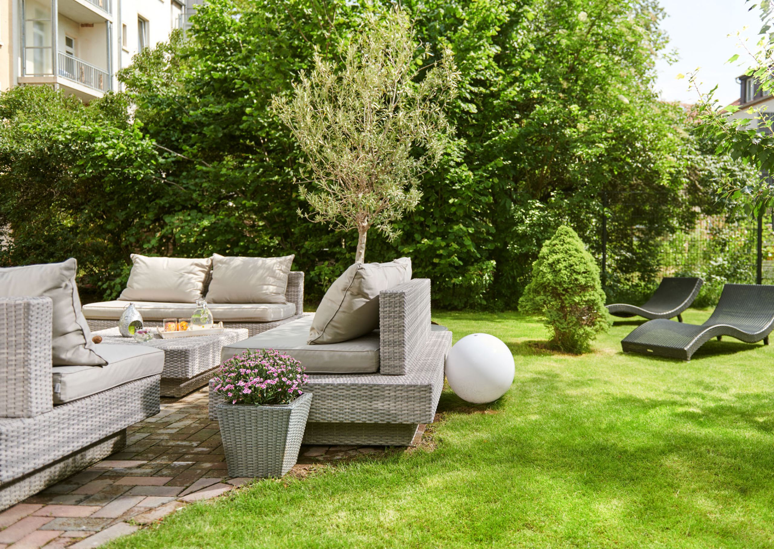 Garten Sitzbereich Auenwald Hotel & Apartments 